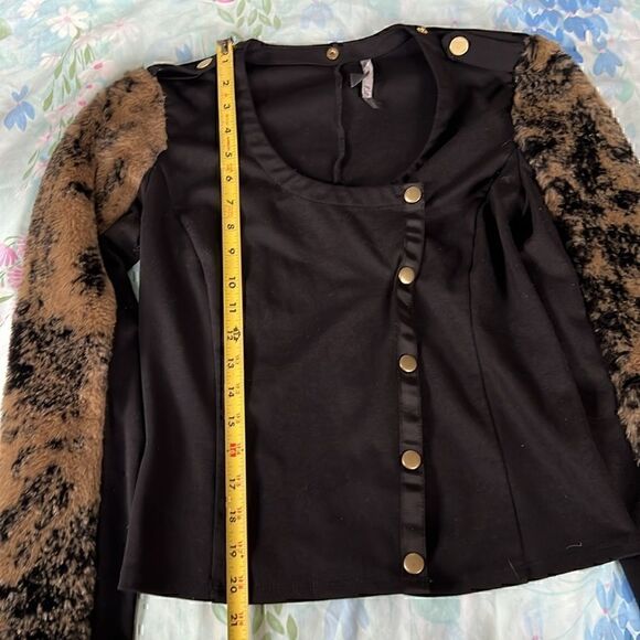 Armani Exchange A|X Faux Fur Jacket/Vest - S (Two Pieces). - Picture 11 of 16